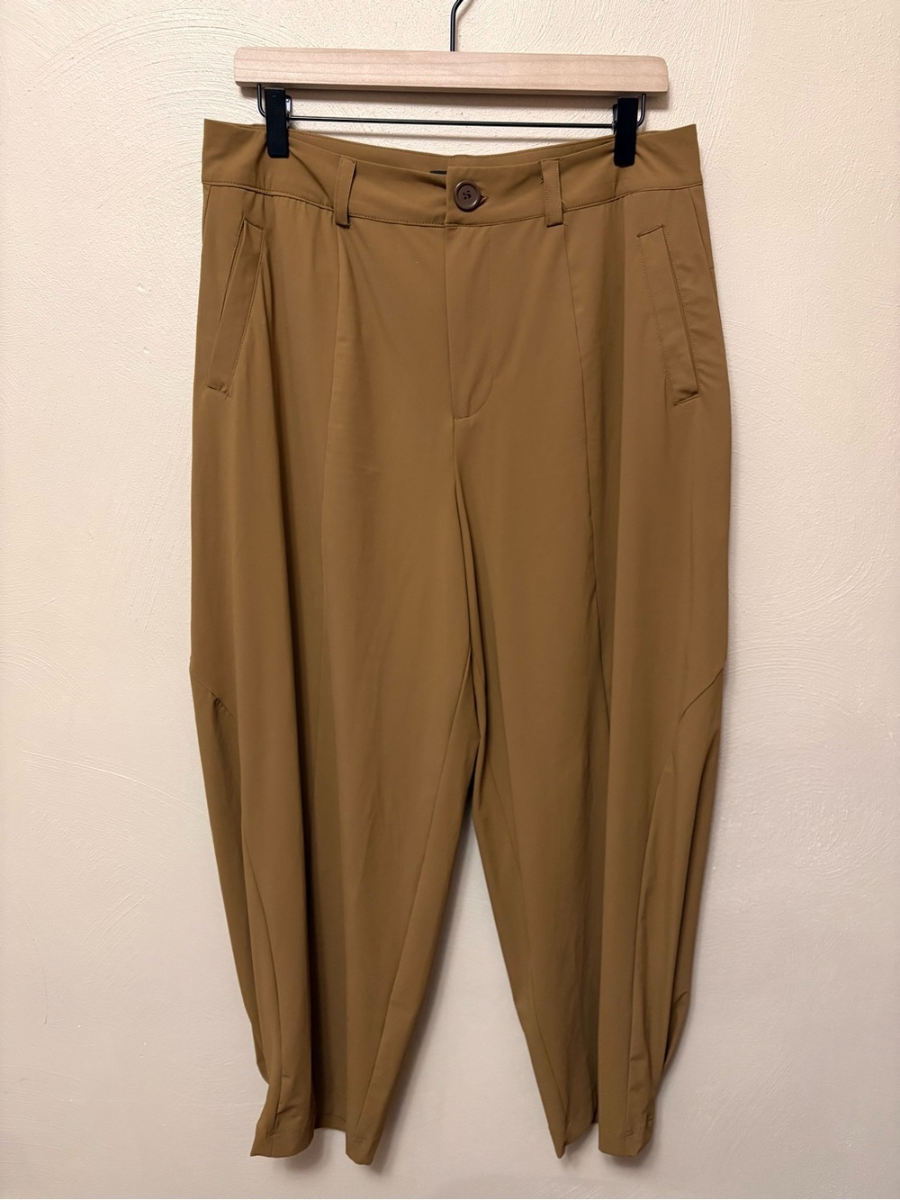 Ruti Detail Oriented Tapered Pants Brown Size 3 Medium Large
